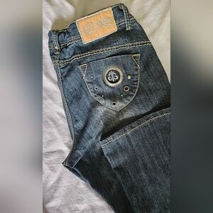 DEREON Womens Jeans with Embroidered Pocket 14